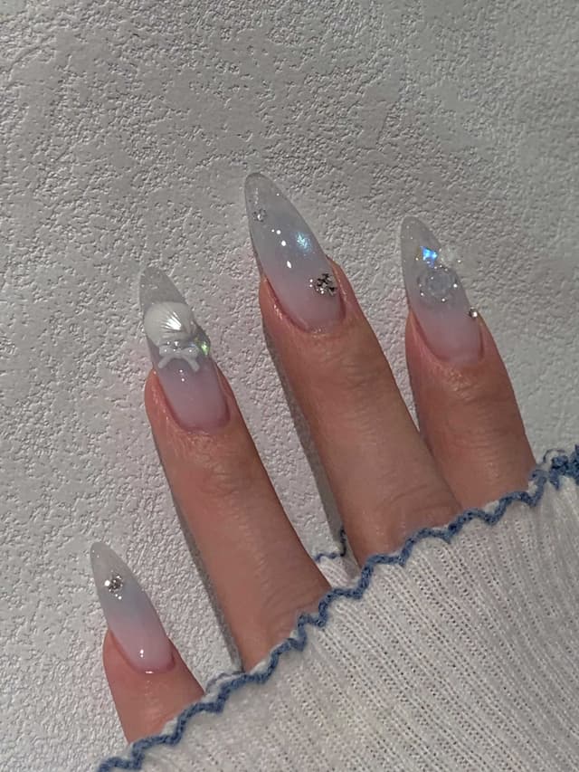 추천 콕 예약 전시 이미지