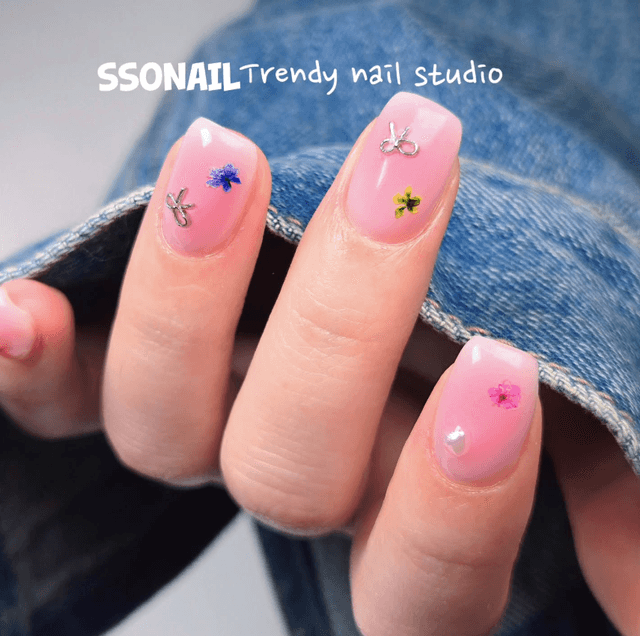 추천 콕 예약 전시 이미지